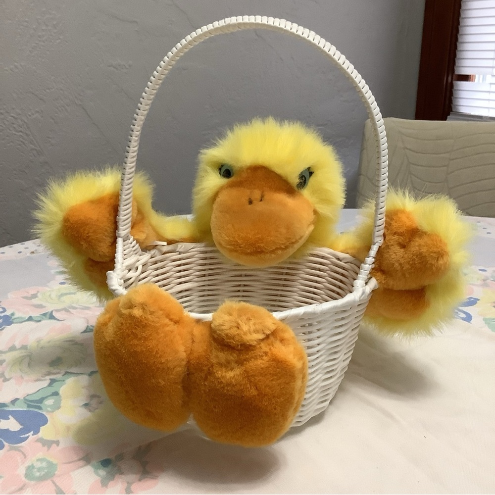 Vintage FACT Games & Gifts Plush Duck Easter Basket RARE